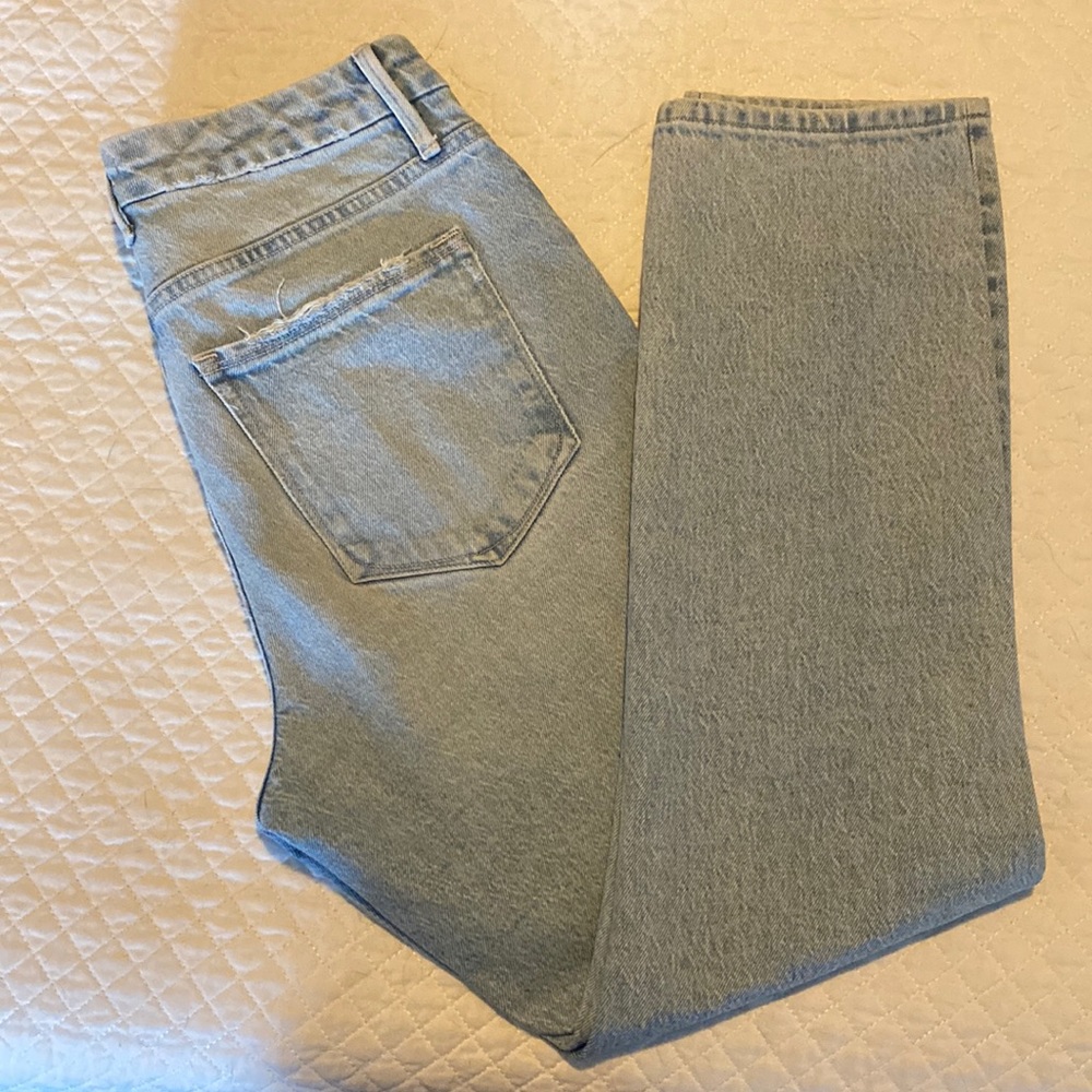 Good American Good Classic Straight Leg Jean, size 28
